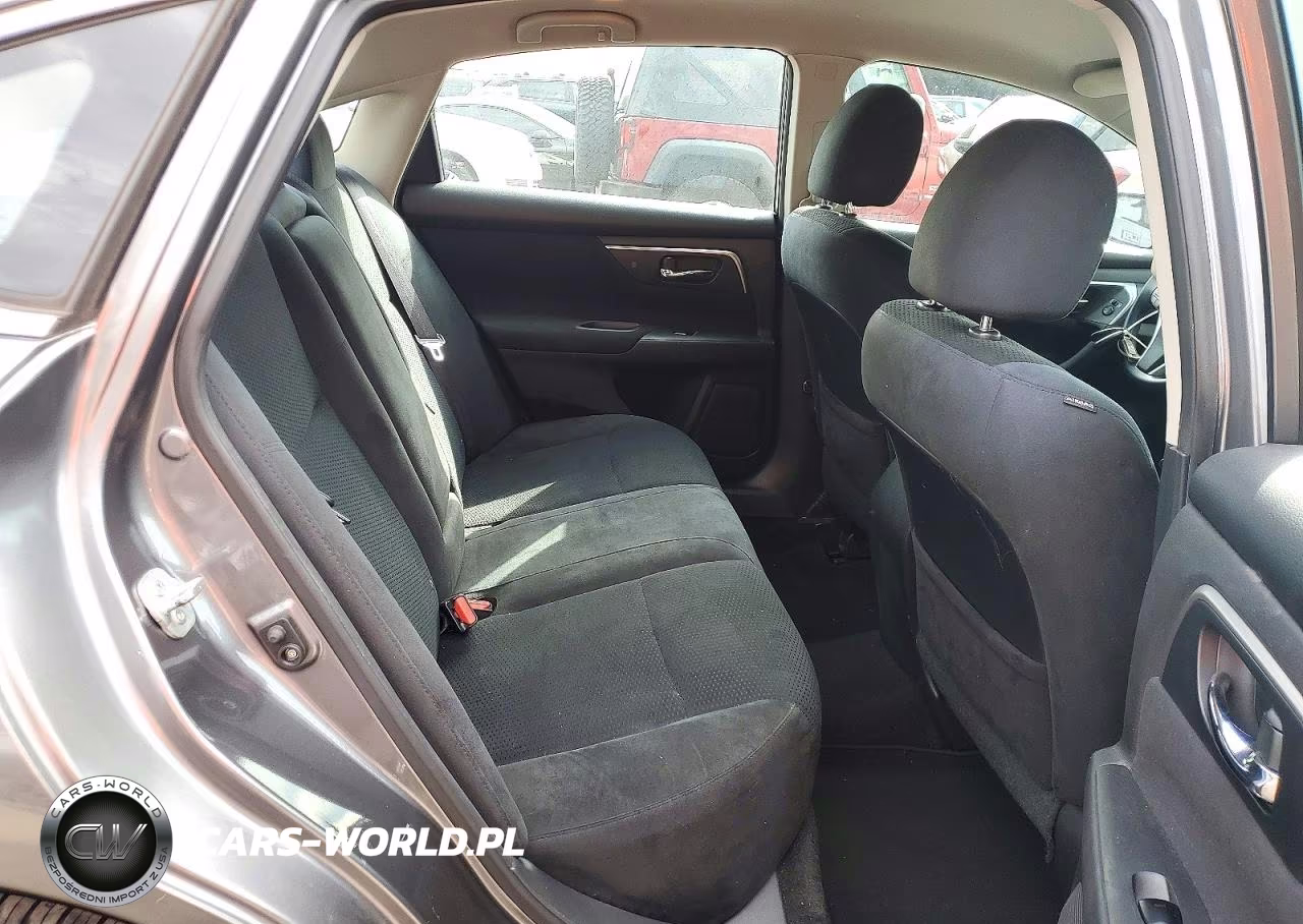 2015 Nissan Altima 2.5 S VIN:1N4AL3AP7FC176372 - 10