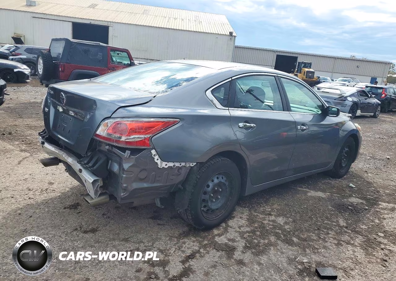2015 Nissan Altima 2.5 S VIN:1N4AL3AP7FC176372 - 3