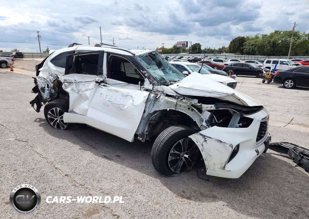 2020 Toyota Highlander Xle VIN:5TDHZRBH1LS030769 - 4