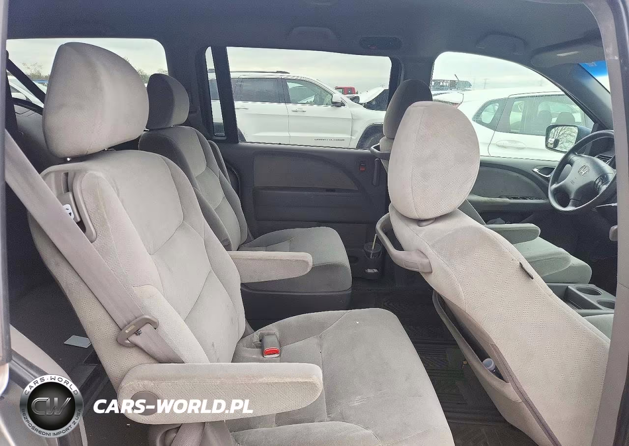 2010 Honda Odyssey Lx VIN:5FNRL3H23AB034166 - 10