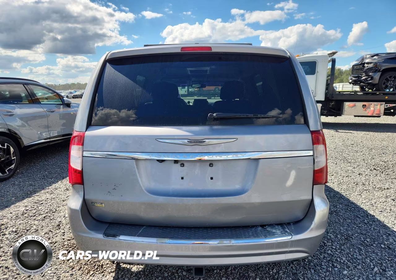 2014 Chrysler Town & Country Touring VIN:2C4RC1BGXER123879 - 6