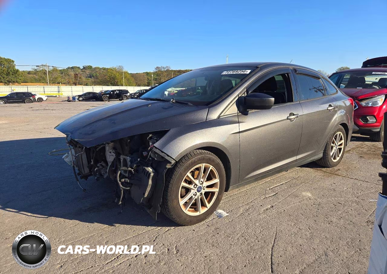 2018 Ford Focus Se VIN:1FADP3FE6JL284354 - 1