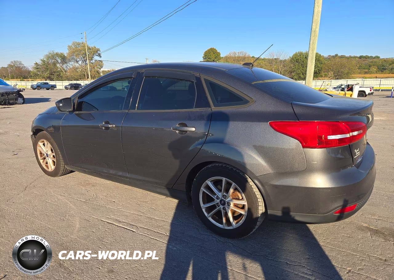 2018 Ford Focus Se VIN:1FADP3FE6JL284354 - 2