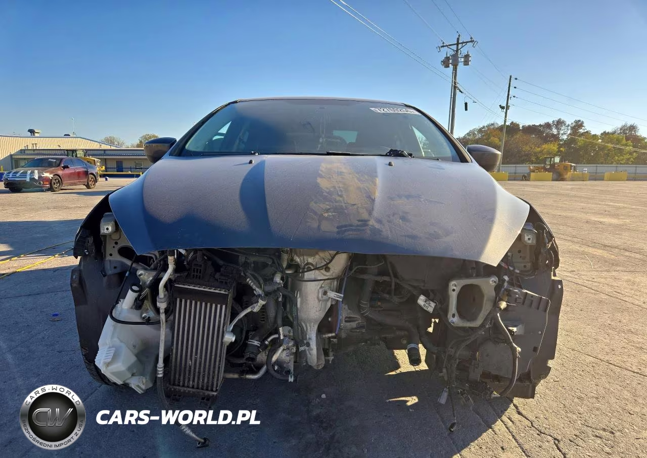 2018 Ford Focus Se VIN:1FADP3FE6JL284354 - 5