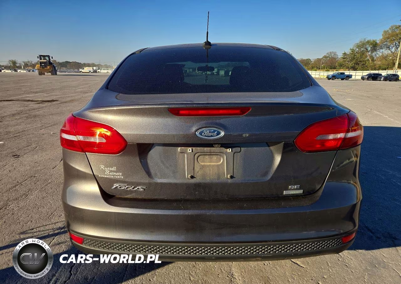 2018 Ford Focus Se VIN:1FADP3FE6JL284354 - 6