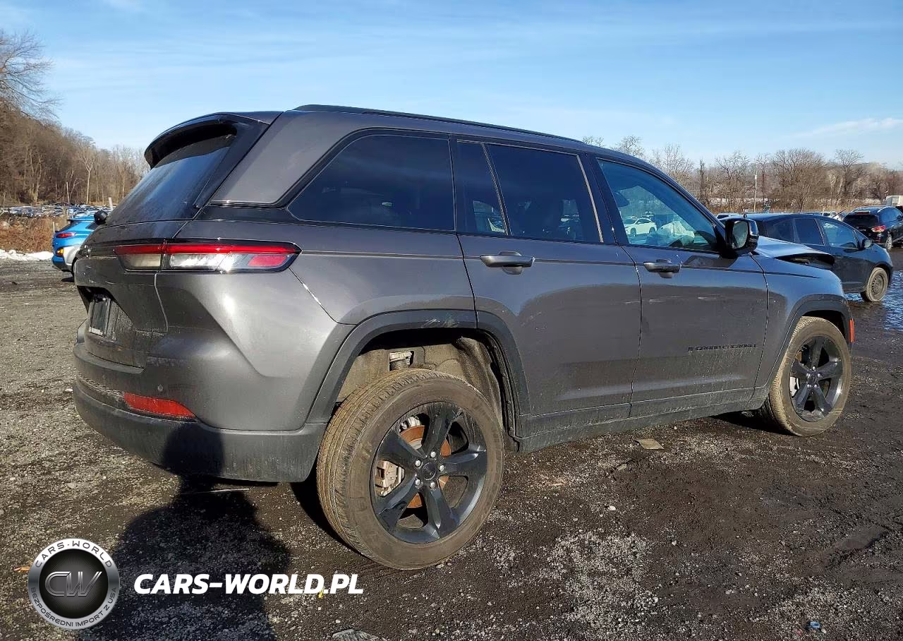 2024 Jeep Grand Cherokee Laredo VIN:1C4RJHAG9RC256793 - 3