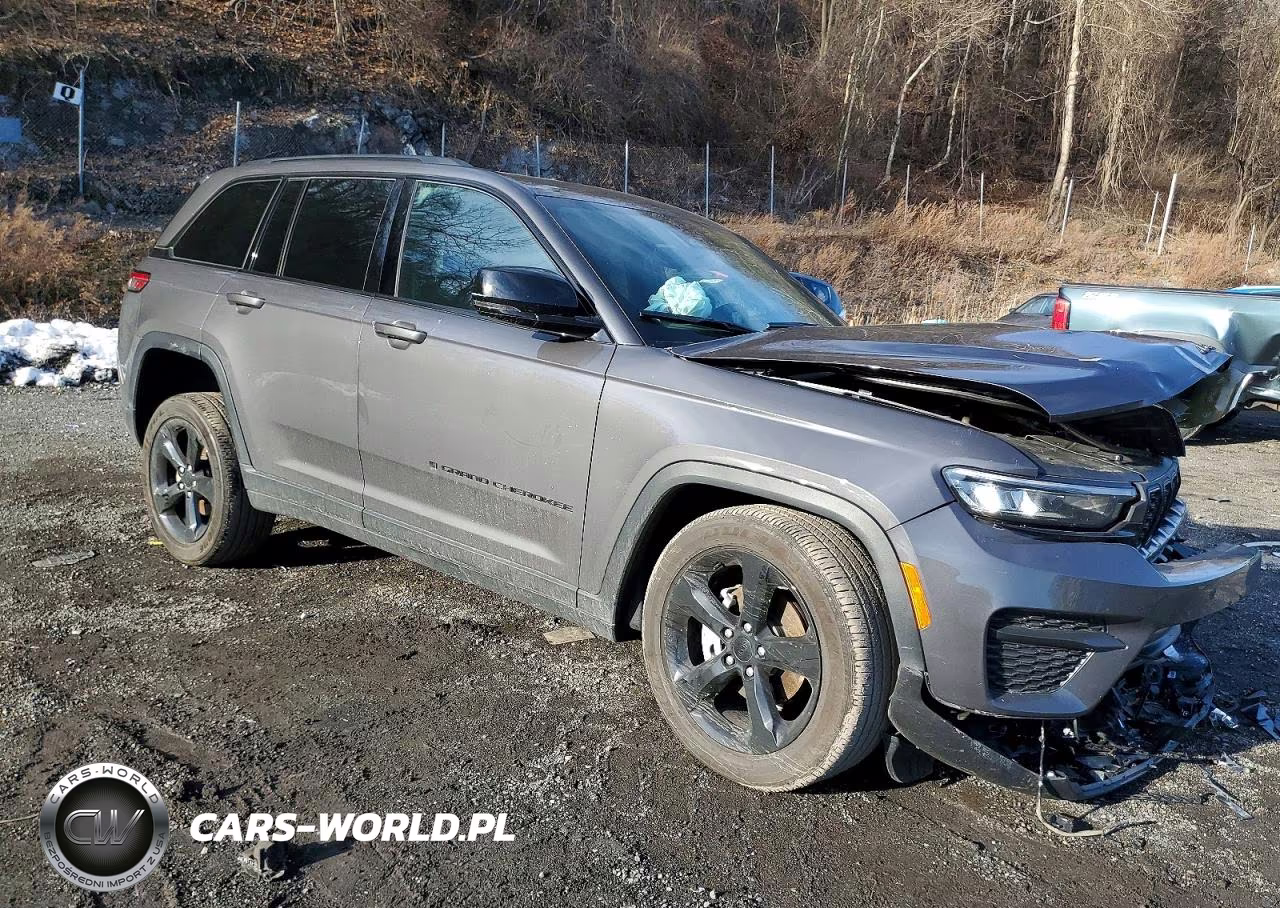 2024 Jeep Grand Cherokee Laredo VIN:1C4RJHAG9RC256793 - 4