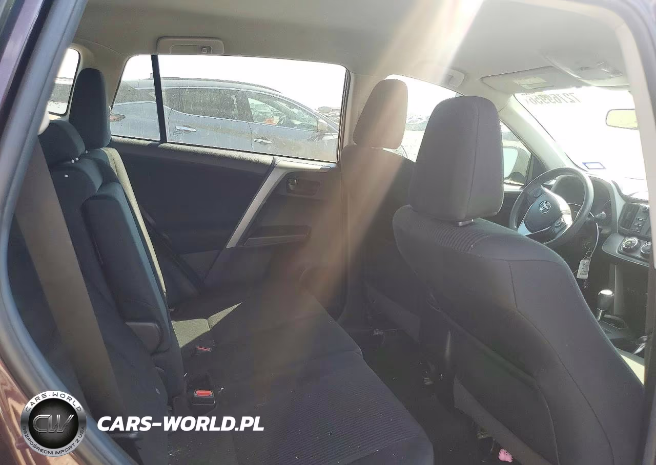 2018 Toyota Rav4 Le VIN:2T3ZFREV9JW447826 - 10