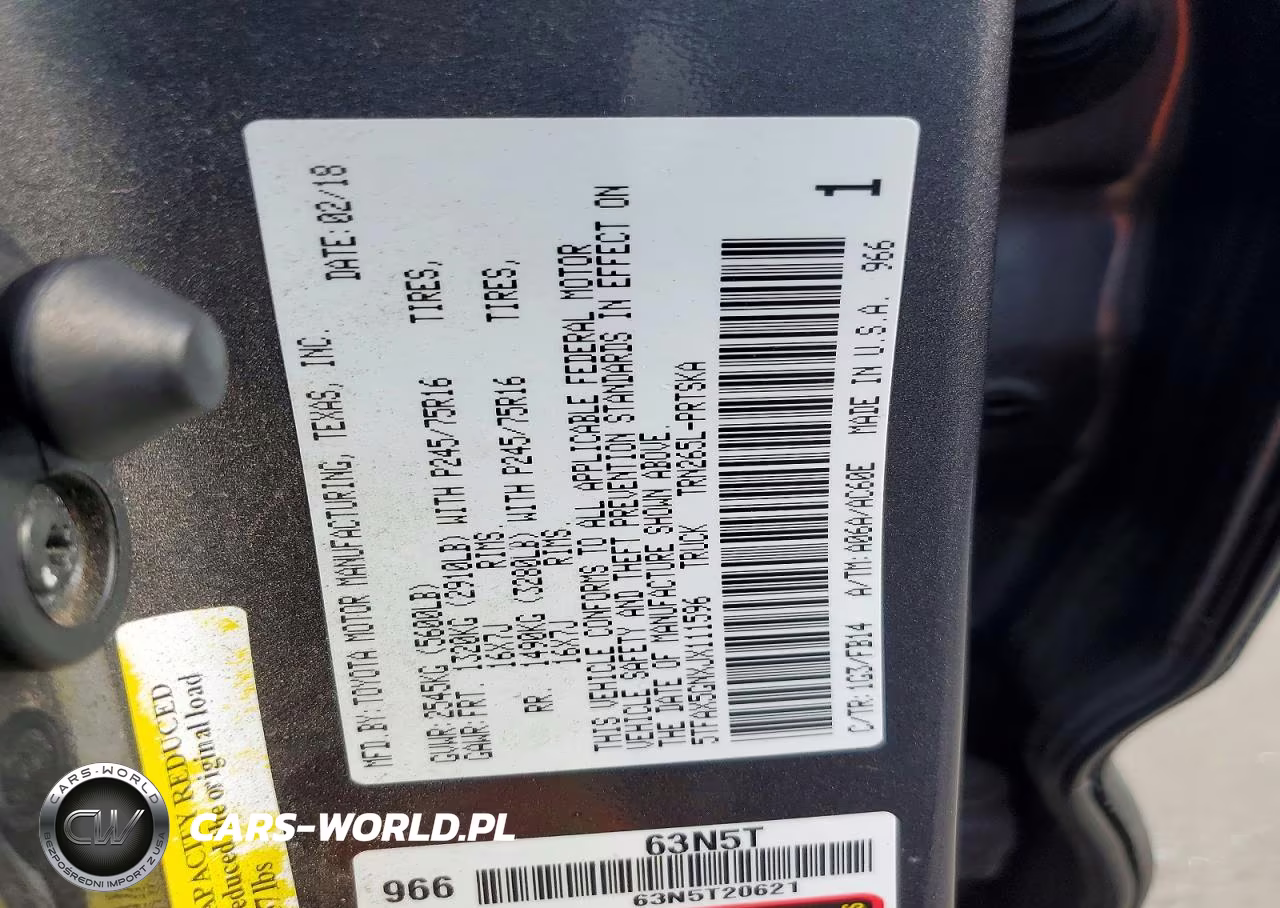 2018 Toyota Tacoma Sr VIN:5TFAX5GNXJX111596 - 12