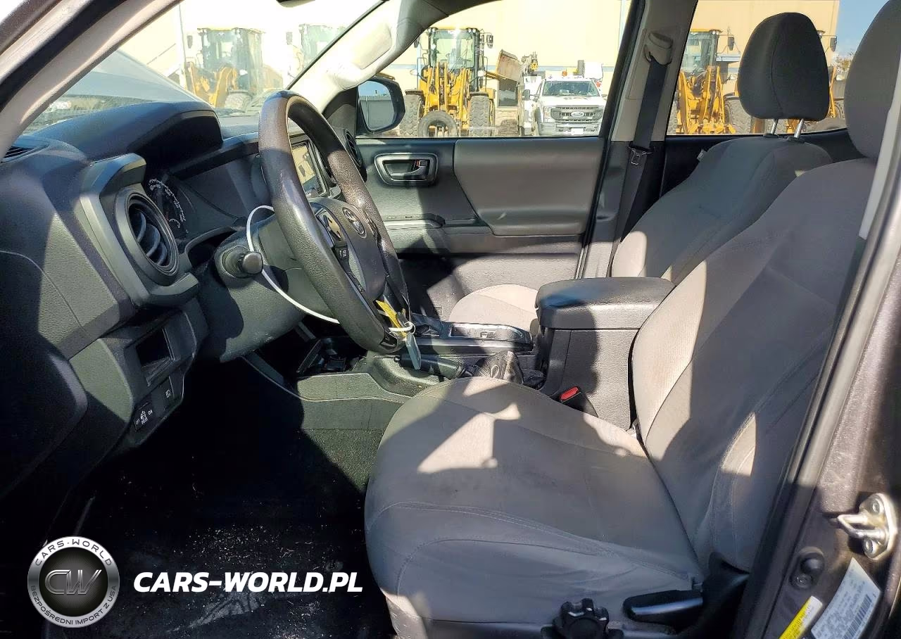 2018 Toyota Tacoma Sr VIN:5TFAX5GNXJX111596 - 7