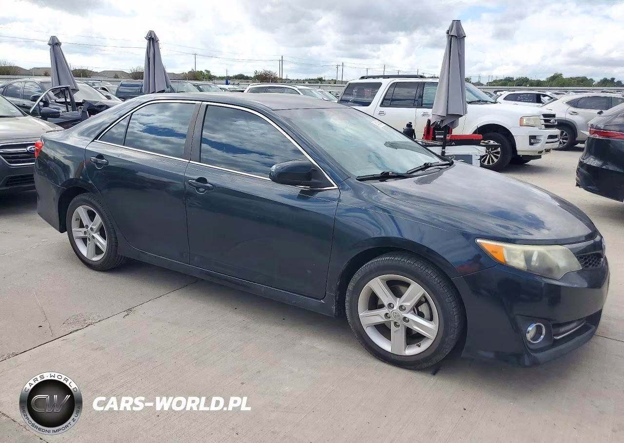 2014 Toyota Camry Se VIN:4T1BF1FK7EU387552 - 4