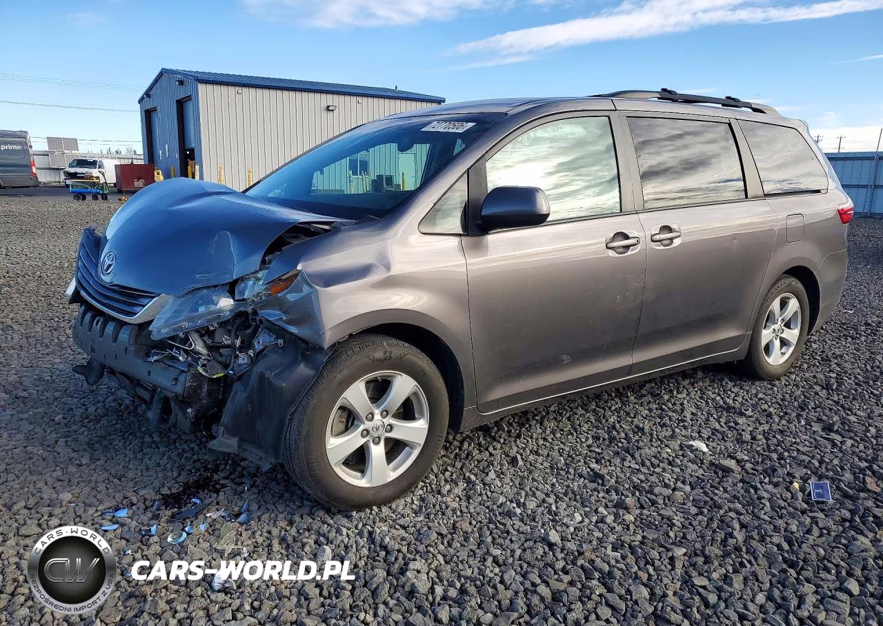 2017 Toyota Sienna Le VIN:5TDKZ3DC0HS833343 - 1