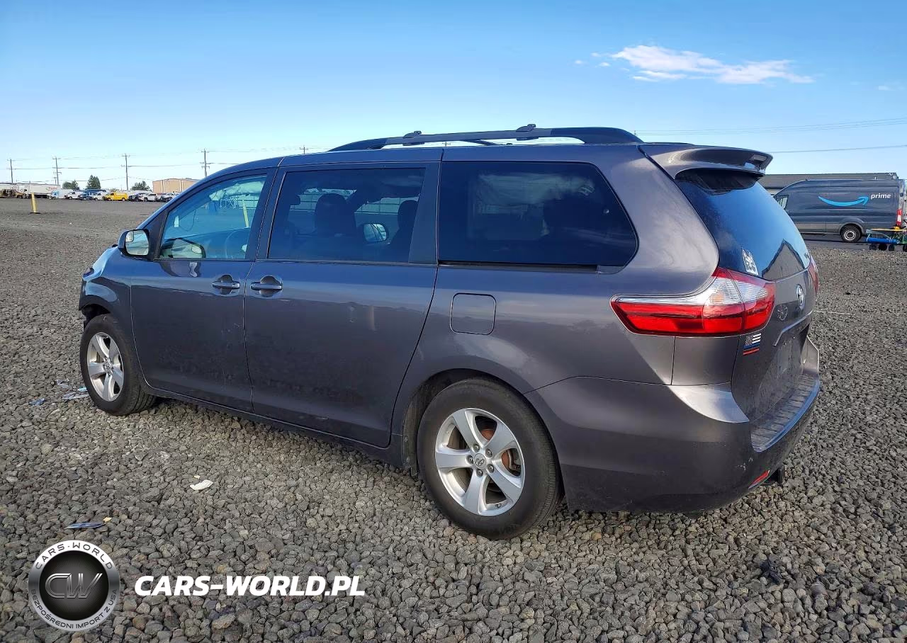 2017 Toyota Sienna Le VIN:5TDKZ3DC0HS833343 - 2