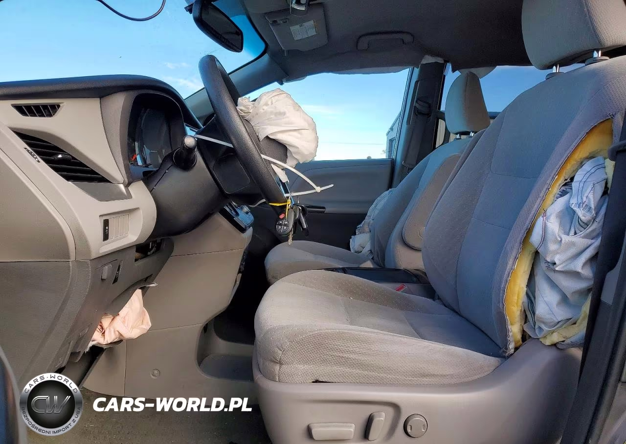 2017 Toyota Sienna Le VIN:5TDKZ3DC0HS833343 - 7