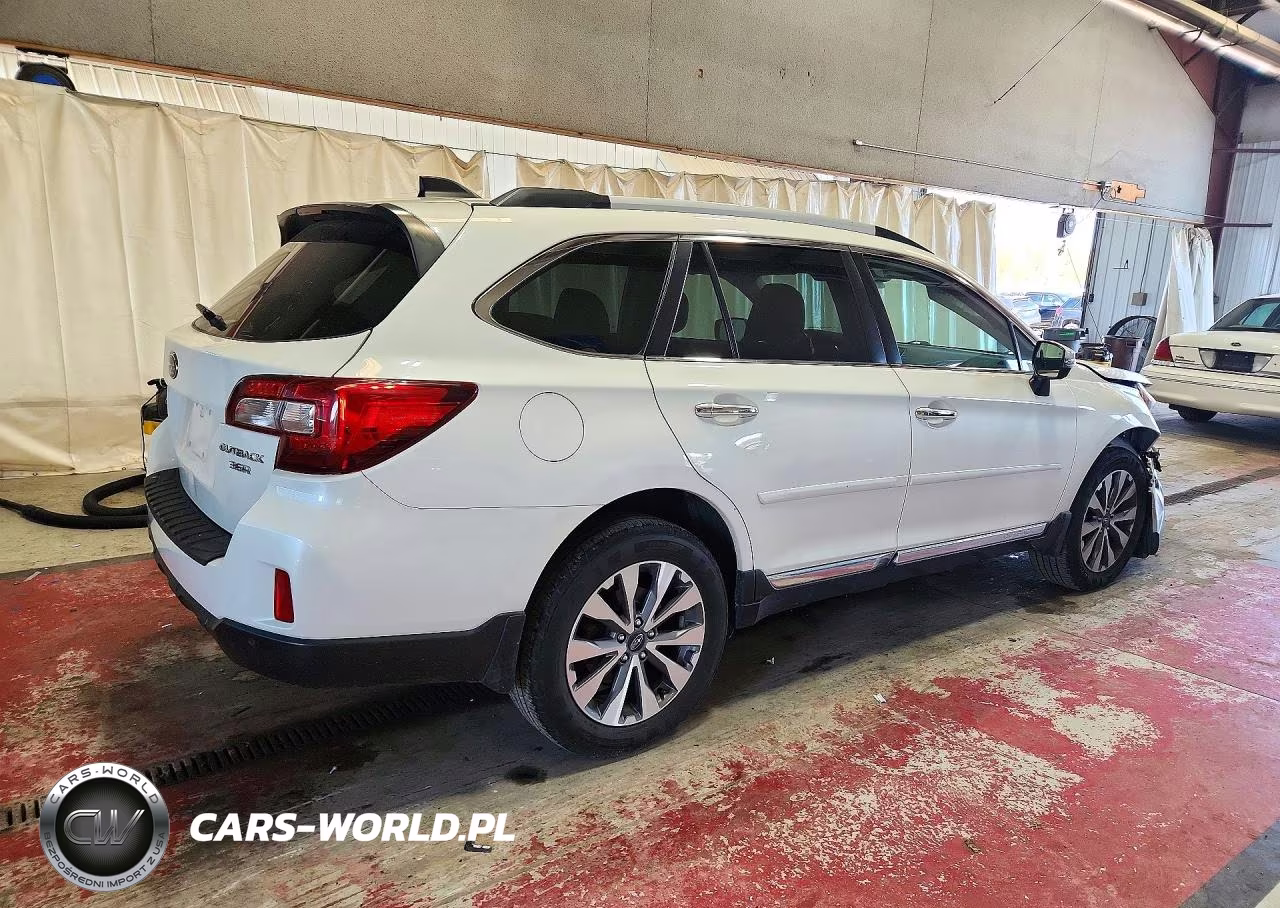 2017 Subaru Outback Touring VIN:4S4BSETC9H3440214 - 3