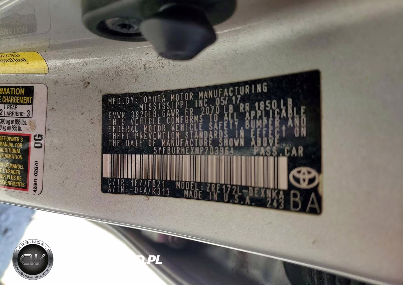 2017 Toyota Corolla Le VIN:5YFBURHEXHP703964 - 12