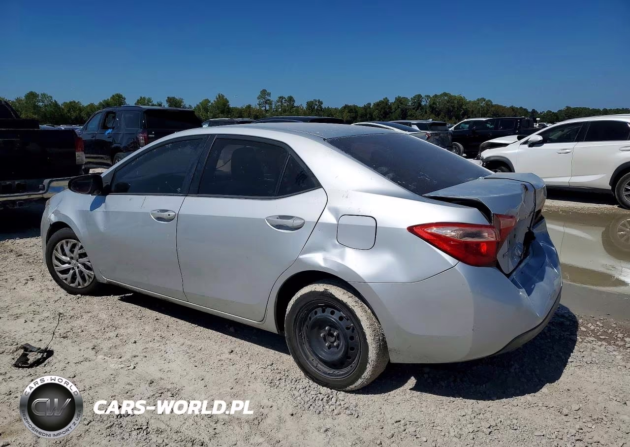 2017 Toyota Corolla Le VIN:5YFBURHEXHP703964 - 2