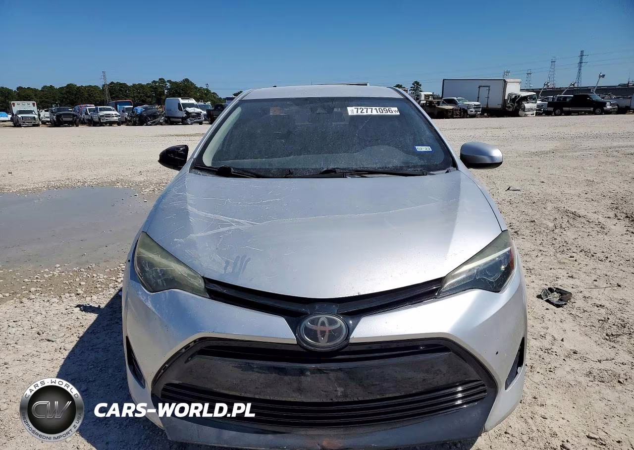 2017 Toyota Corolla Le VIN:5YFBURHEXHP703964 - 5