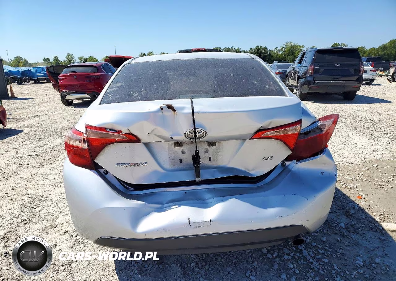 2017 Toyota Corolla Le VIN:5YFBURHEXHP703964 - 6