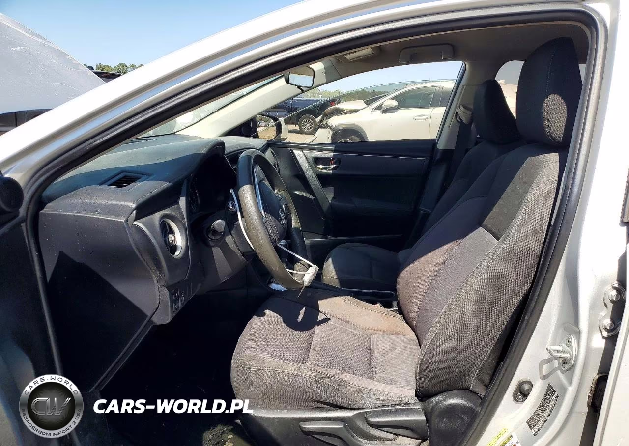 2017 Toyota Corolla Le VIN:5YFBURHEXHP703964 - 7