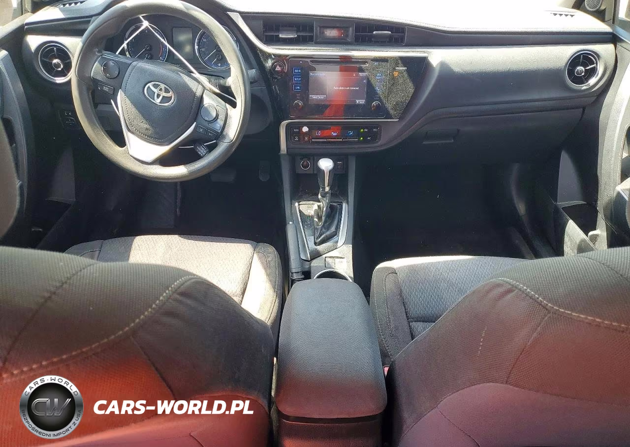 2017 Toyota Corolla Le VIN:5YFBURHEXHP703964 - 8