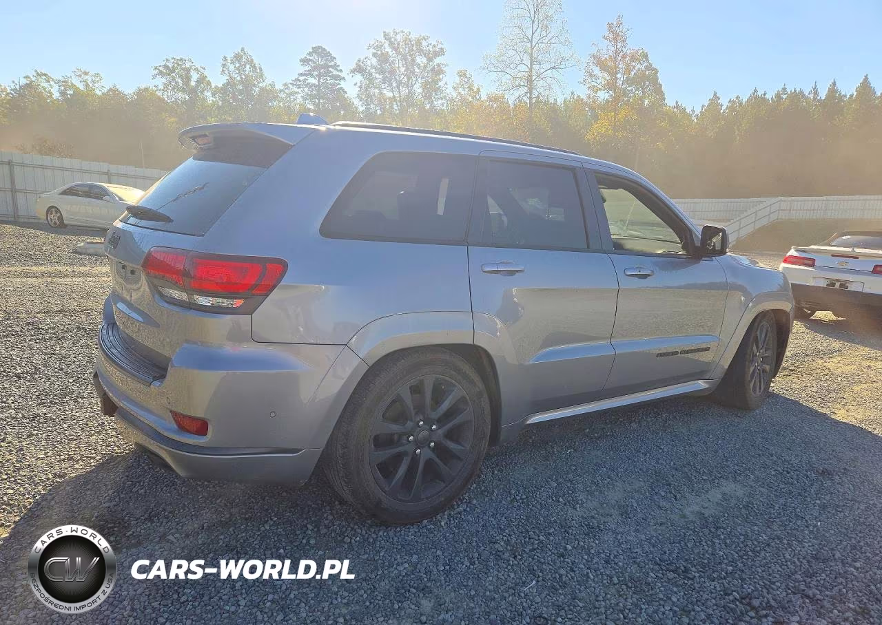 2018 Jeep Grand Cherokee Overland VIN:1C4RJFCG8JC355952 - 3