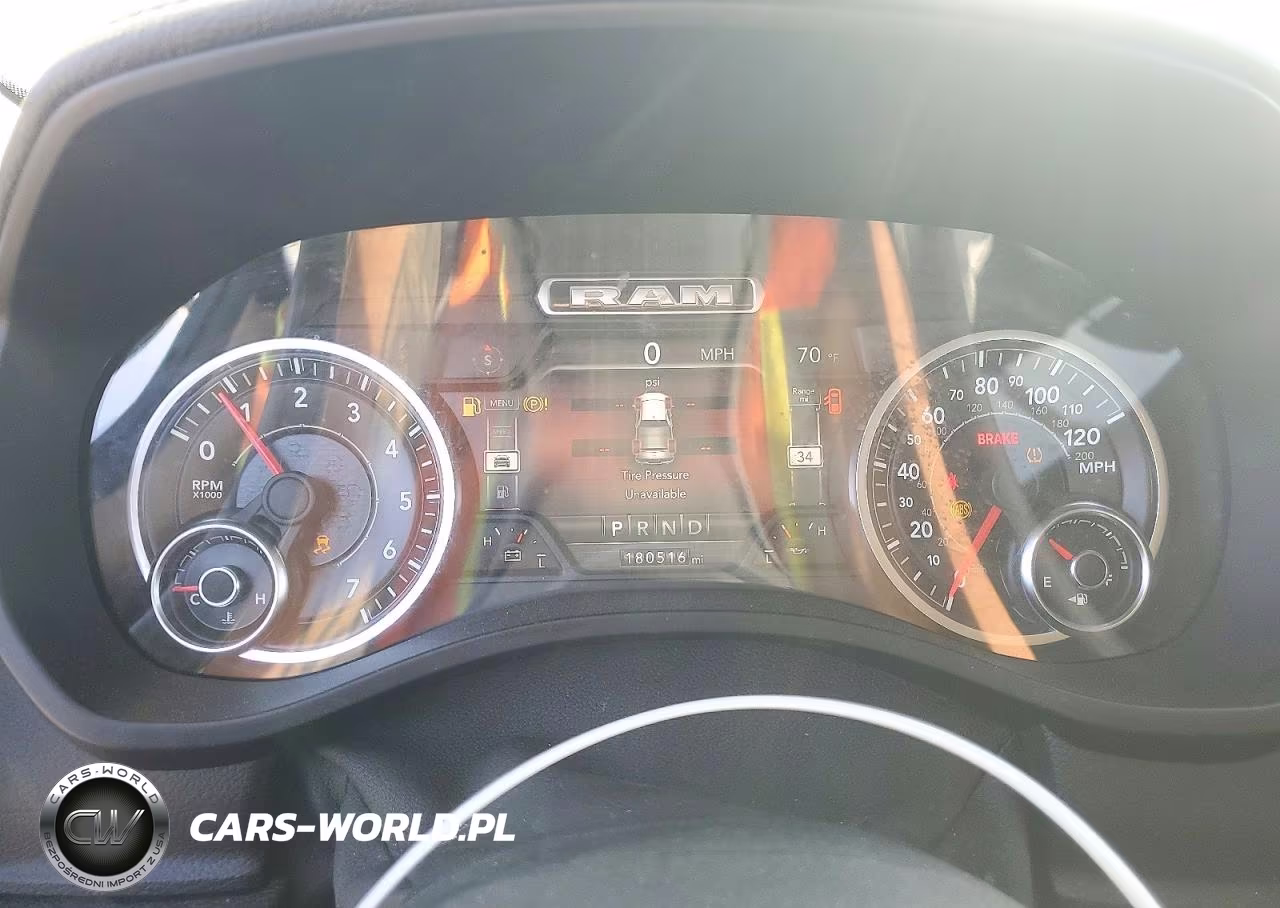 2019 Ram 1500 Laramie VIN:1C6SRFJT5KN773022 - 9