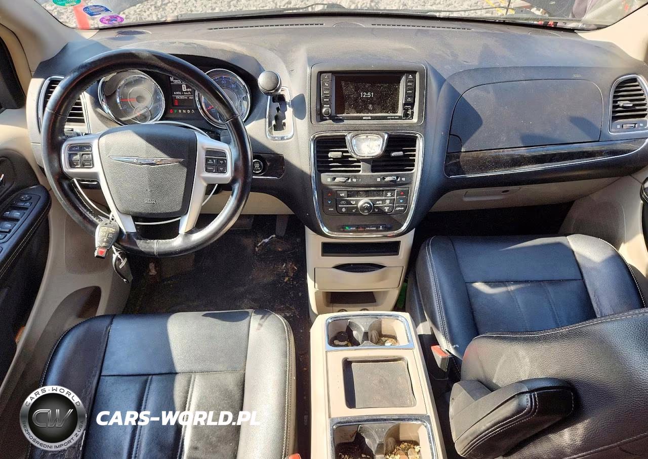 2015 Chrysler Town & Country Touring VIN:2C4RC1BG7FR646147 - 8