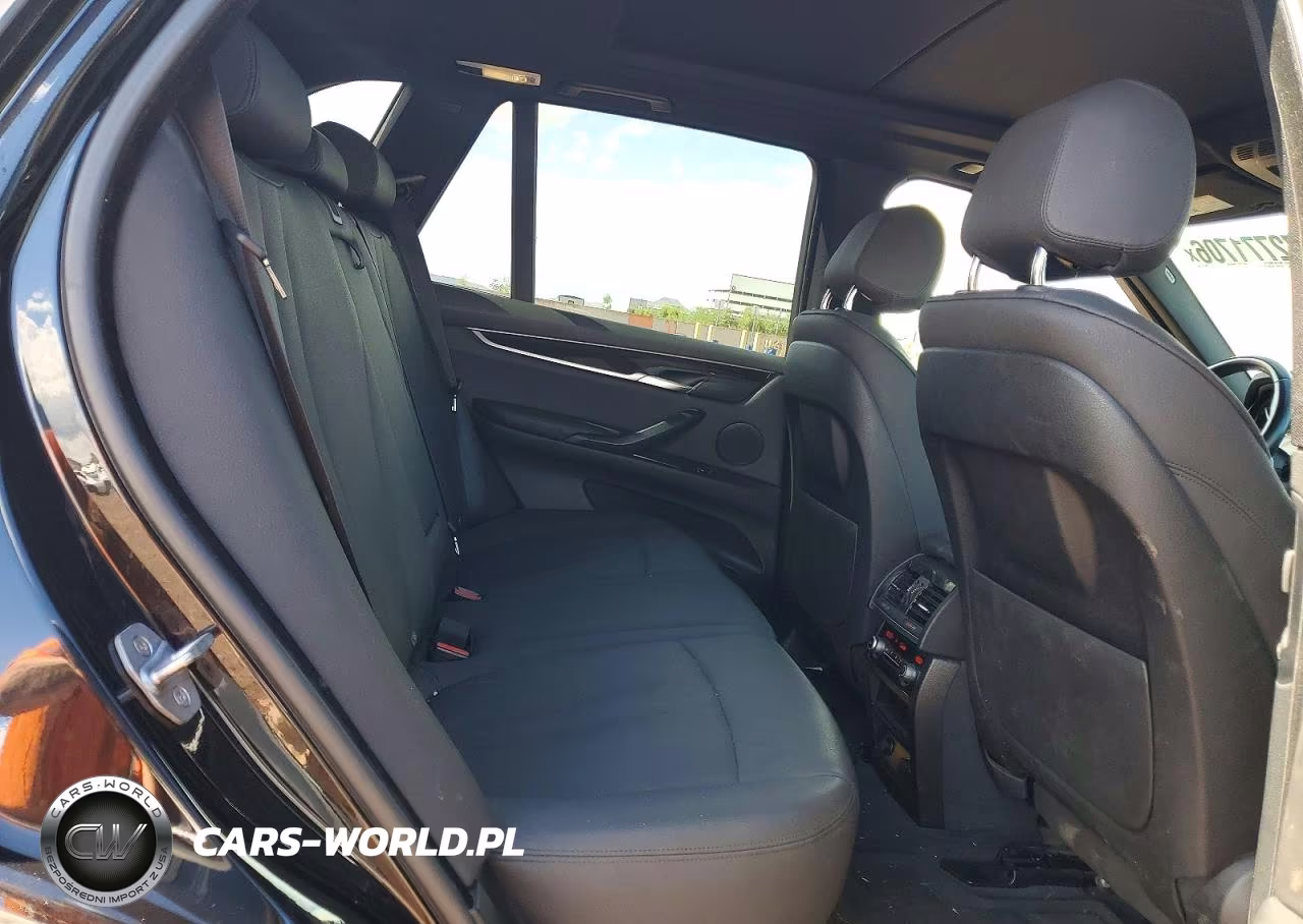 2018 BMW X5 xDrive35I VIN:5UXKR0C50JL071736 - 11