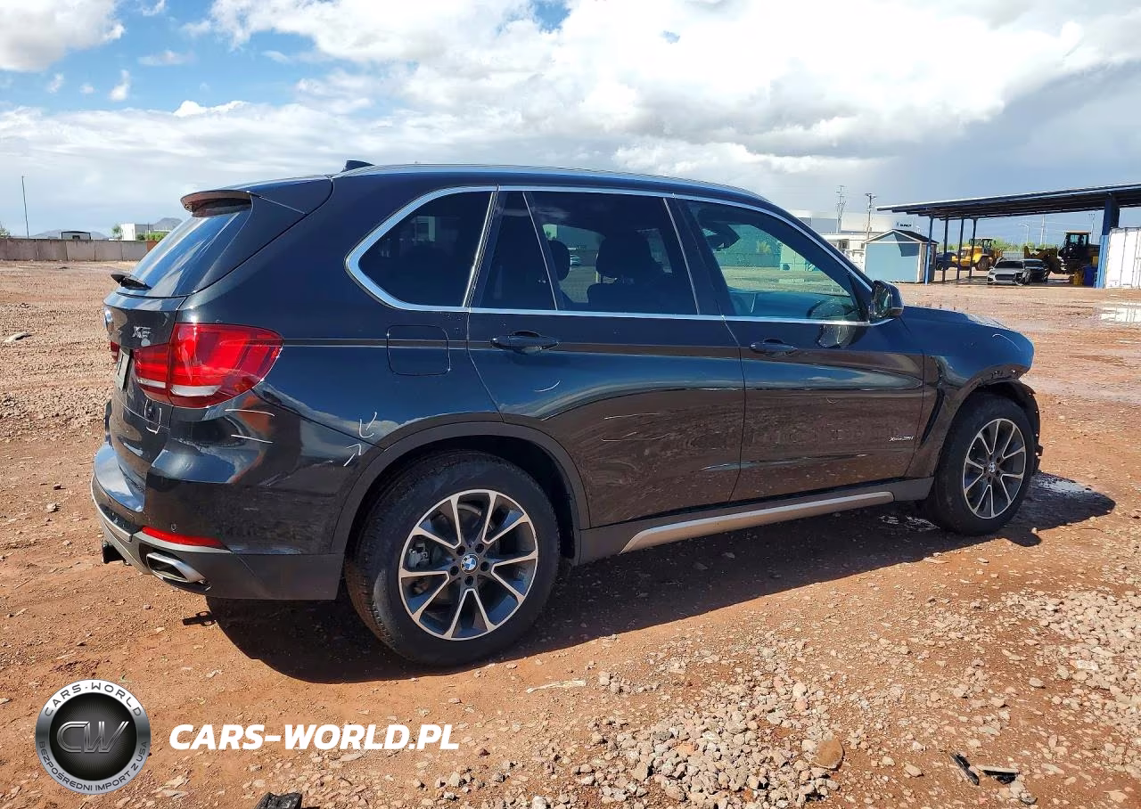 2018 BMW X5 xDrive35I VIN:5UXKR0C50JL071736 - 3