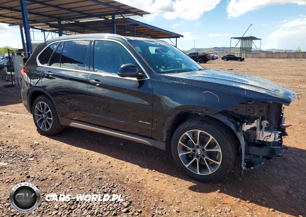 2018 BMW X5 xDrive35I VIN:5UXKR0C50JL071736 - 4