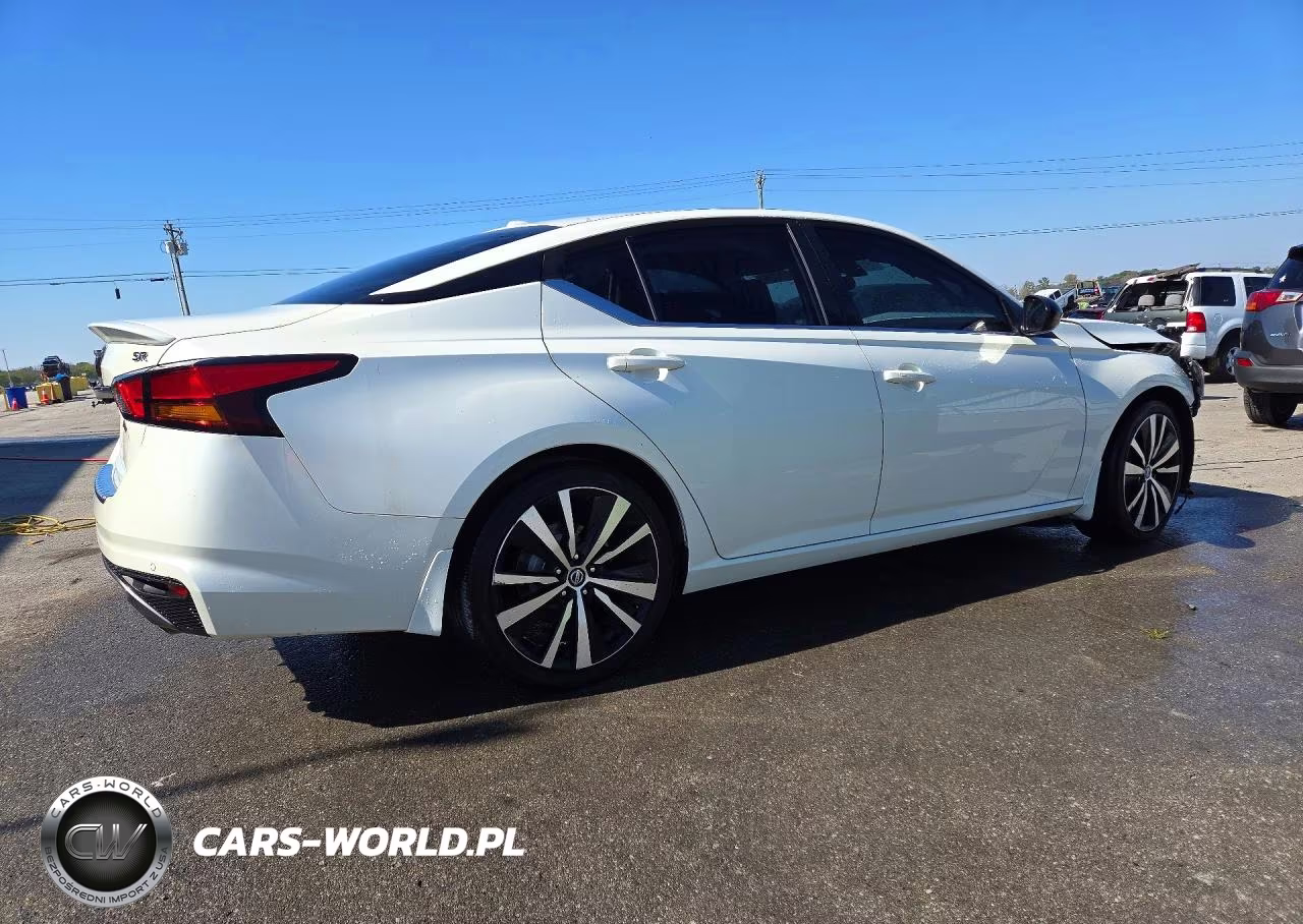 2020 Nissan Altima Sr VIN:1N4BL4CV3LC261792 - 3