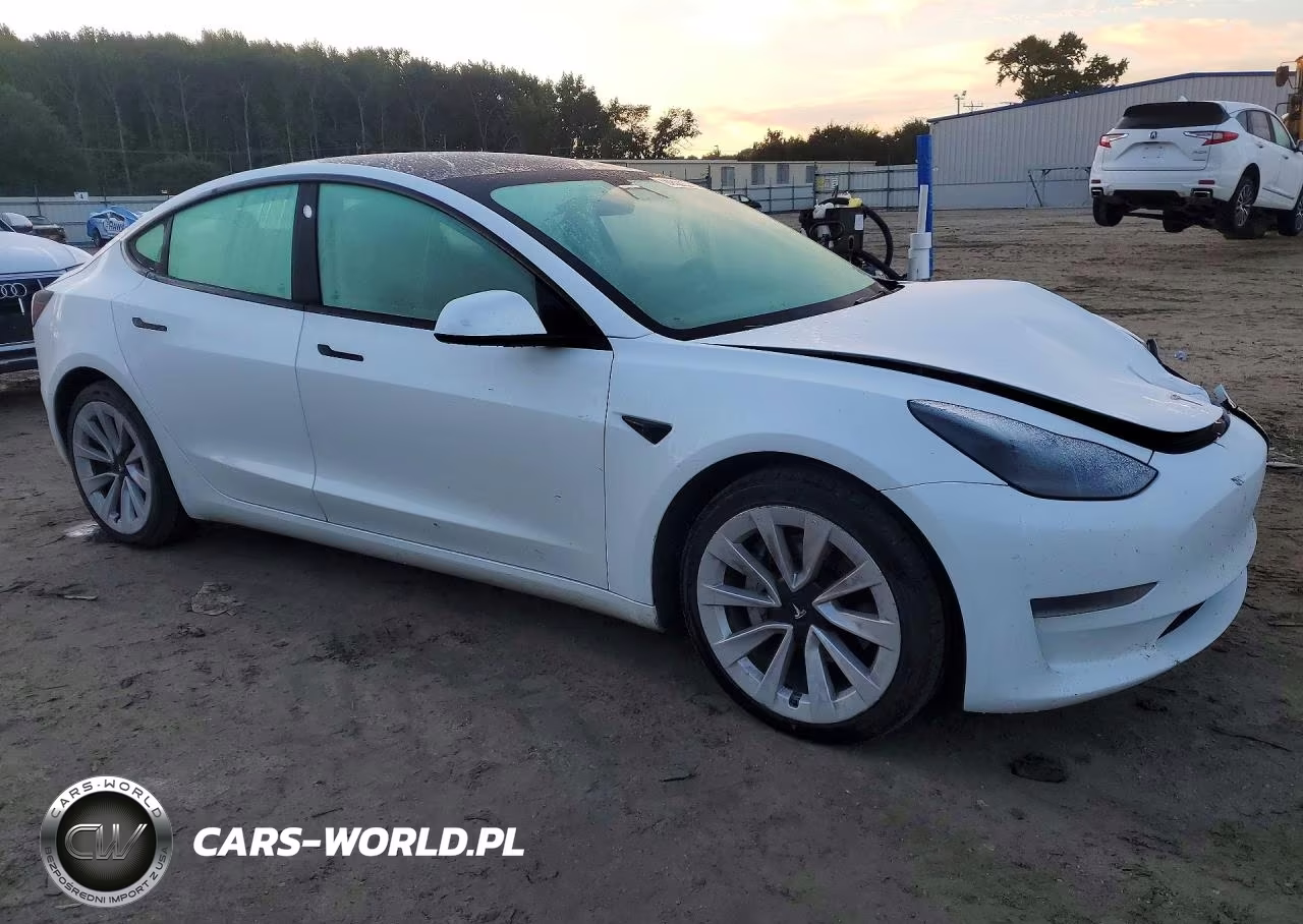 2023 Tesla Model 3 VIN:5YJ3E1EA9PF447492 - 4