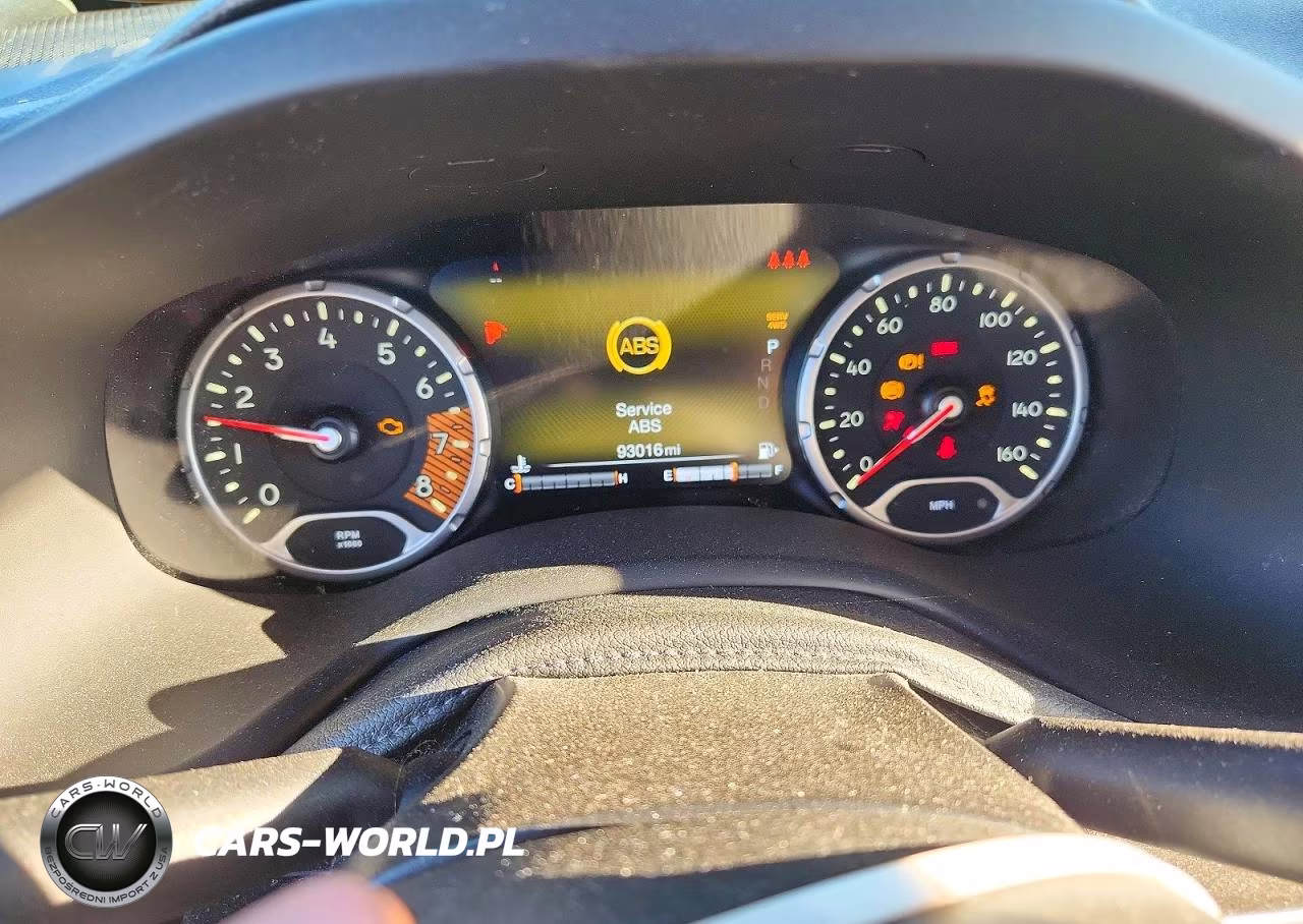 2019 Jeep Renegade Latitude VIN:ZACNJBBB2KPK76798 - 9