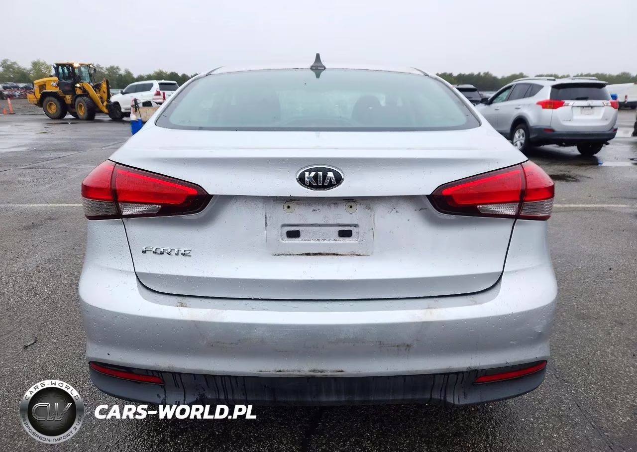 2017 Kia Forte Lx VIN:3KPFK4A77HE083369 - 6