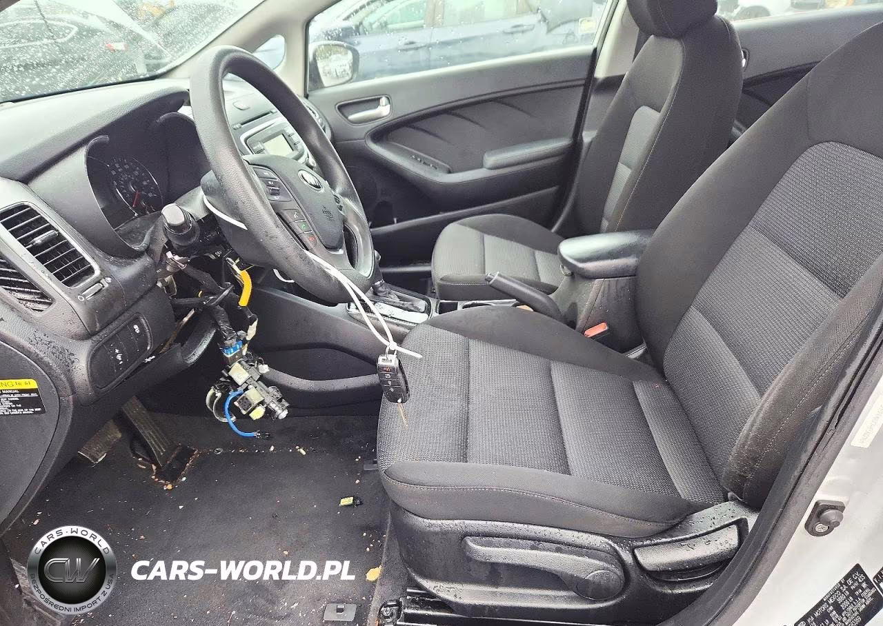 2017 Kia Forte Lx VIN:3KPFK4A77HE083369 - 7