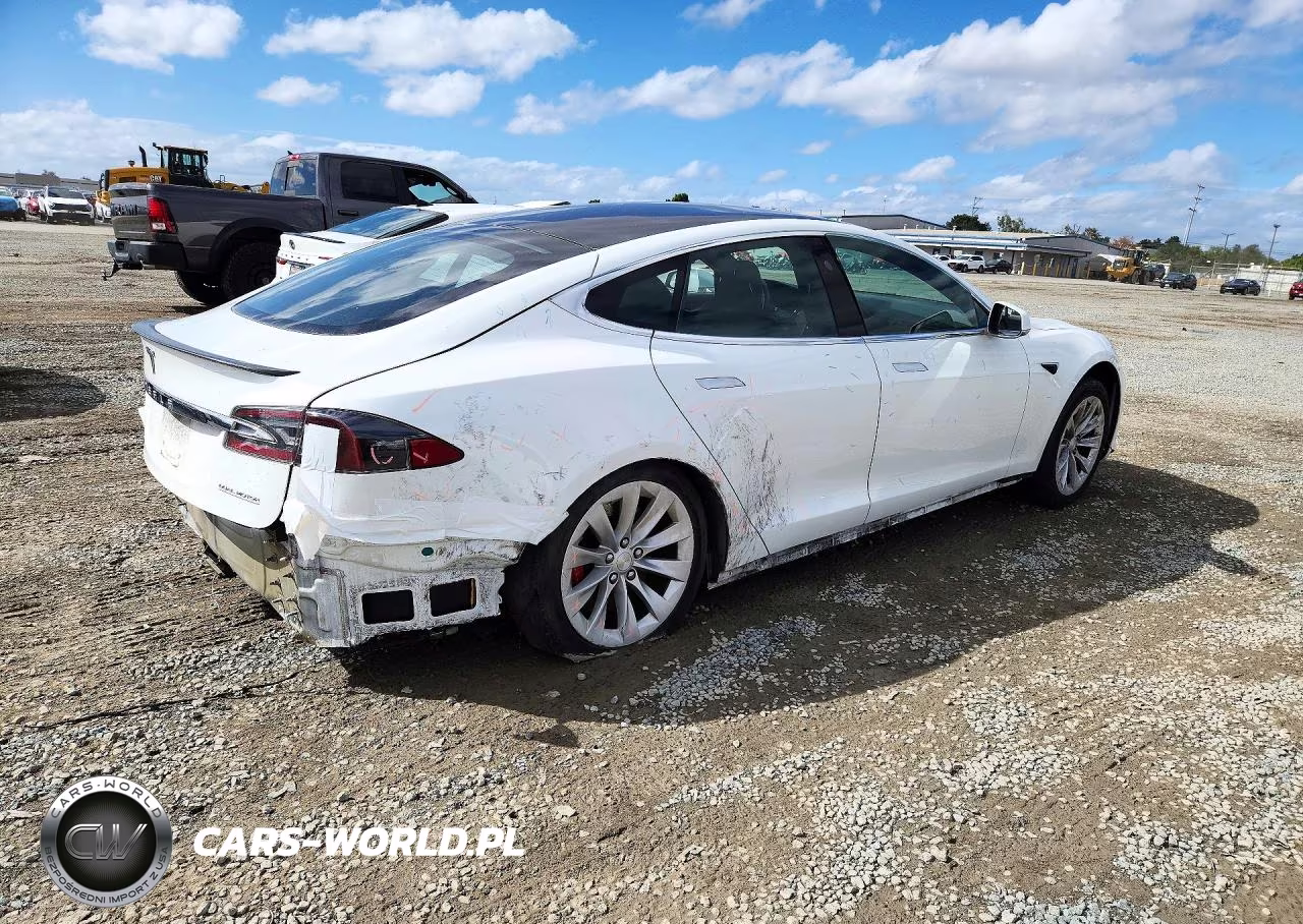 2020 Tesla Model S VIN:5YJSA1E43LF364975 - 3