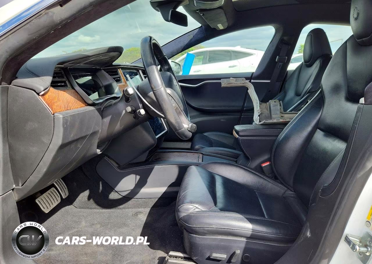 2020 Tesla Model S VIN:5YJSA1E43LF364975 - 7