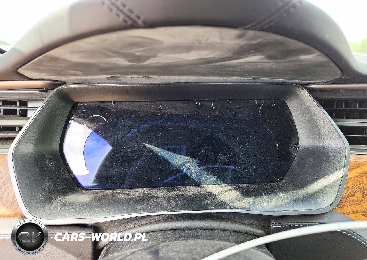 2020 Tesla Model S VIN:5YJSA1E43LF364975 - 9