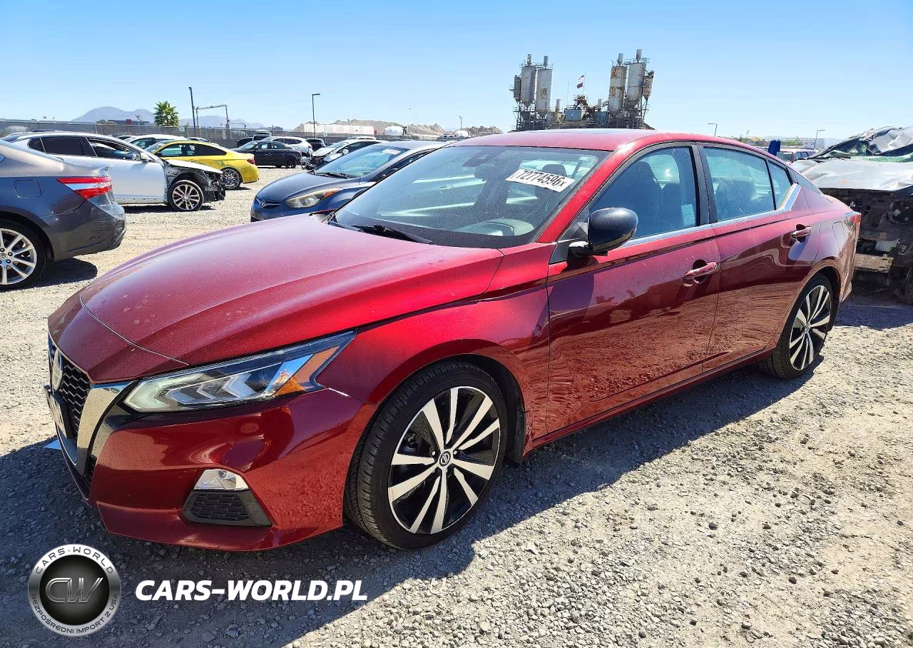 2021 Nissan Altima Sr – zdjęcie 1 z 12