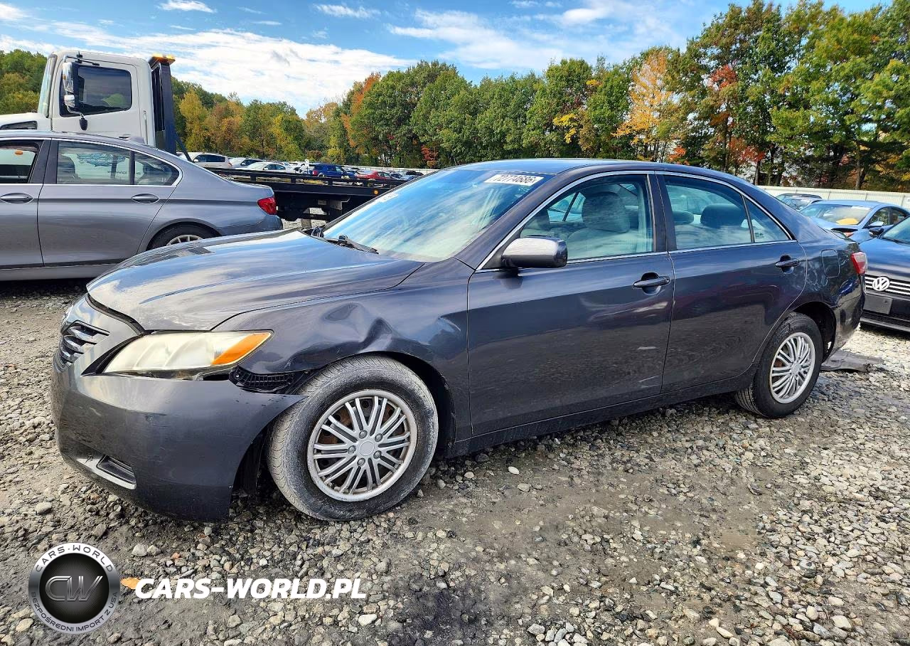 2009 Toyota Camry Le – zdjęcie 1 z 13