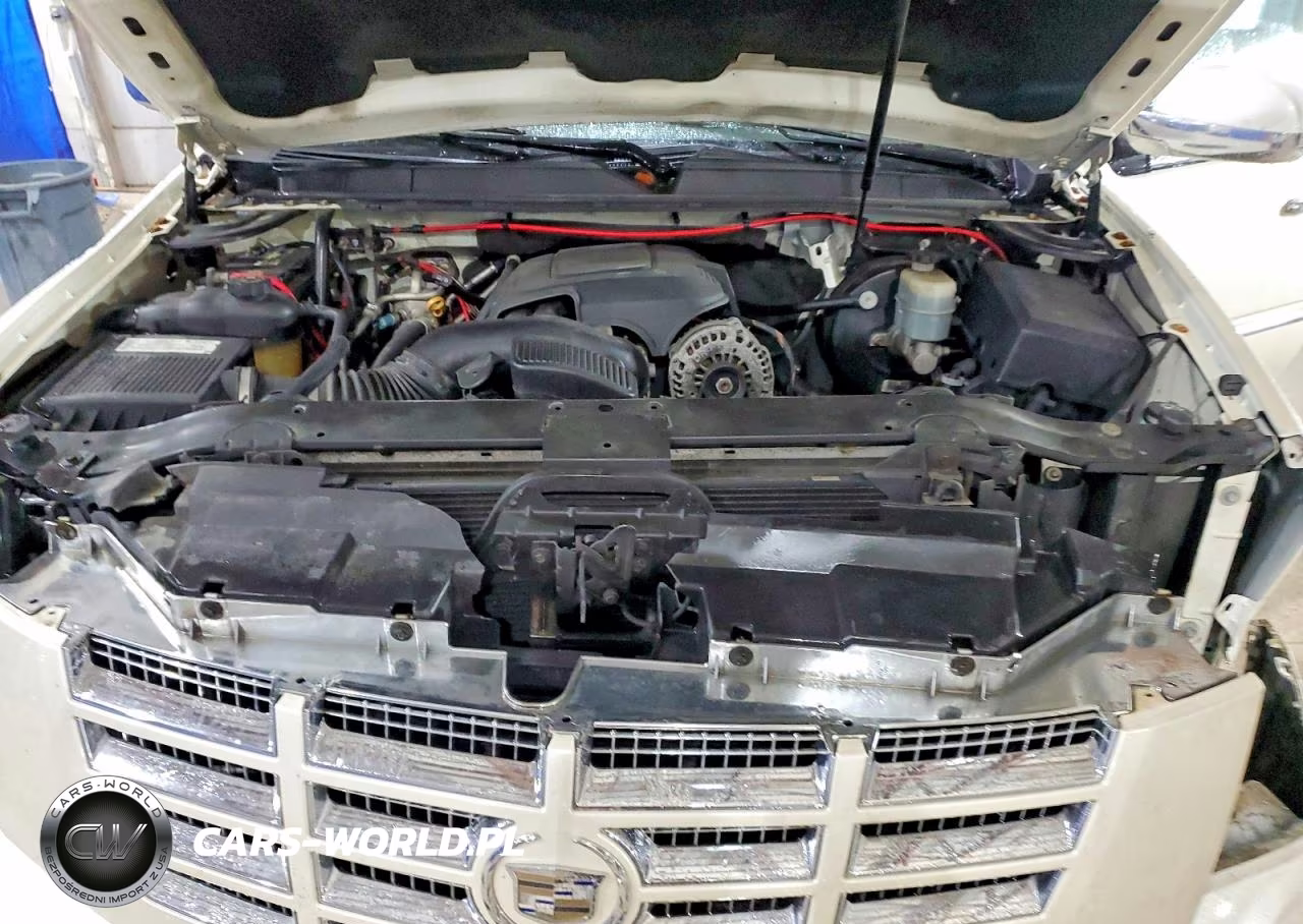 2008 Cadillac Escalade Luxury VIN:1GYEC63848R213262 - 12