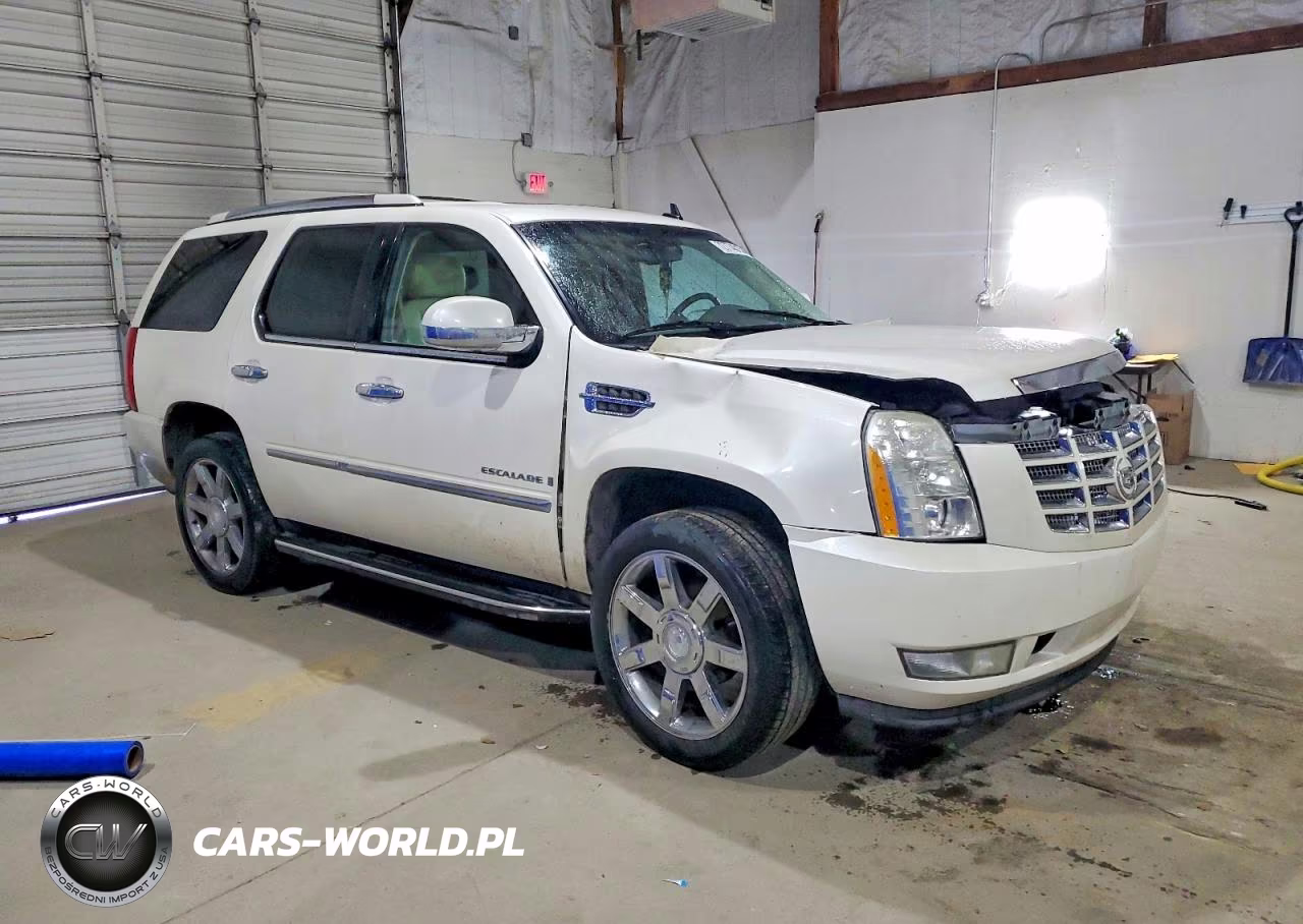 2008 Cadillac Escalade Luxury VIN:1GYEC63848R213262 - 4