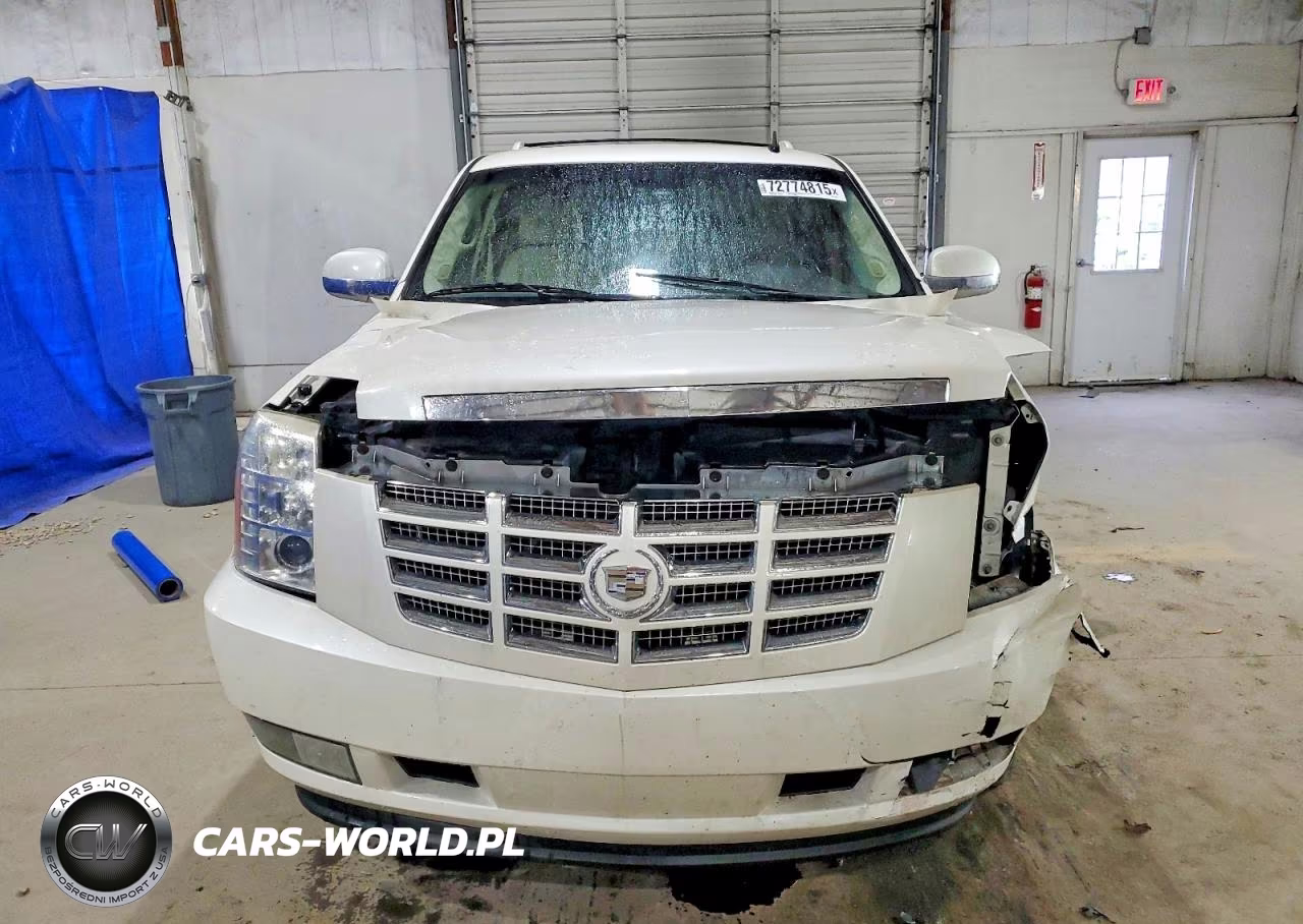 2008 Cadillac Escalade Luxury VIN:1GYEC63848R213262 - 5