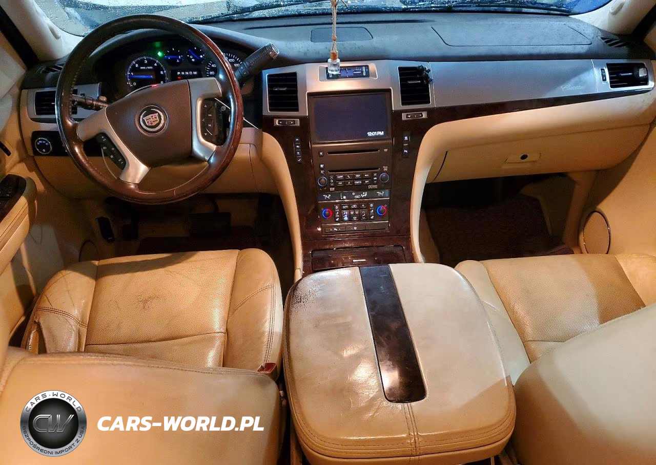 2008 Cadillac Escalade Luxury VIN:1GYEC63848R213262 - 8