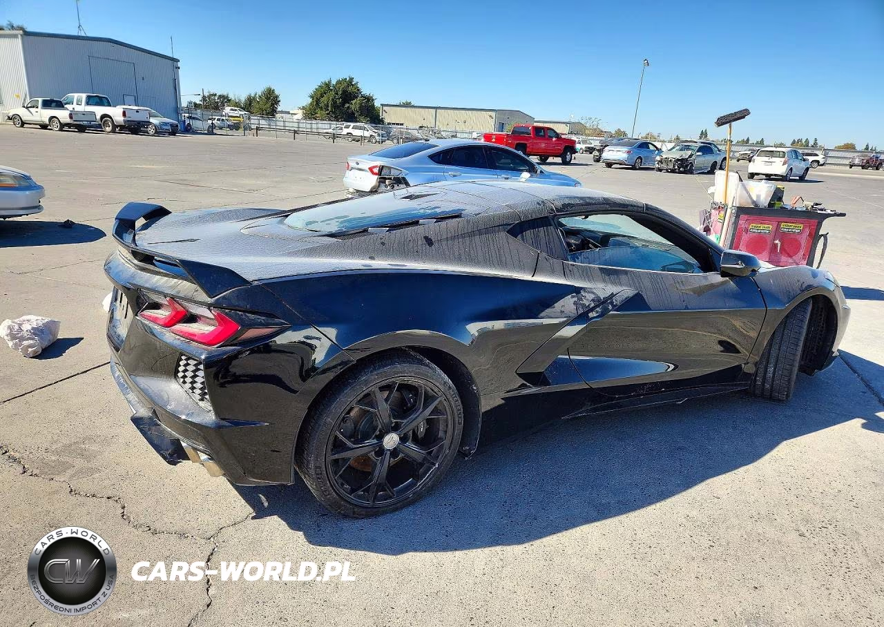 2021 Chevrolet Corvette Stingray 2Lt VIN:1G1YB2D46M5106587 - 3