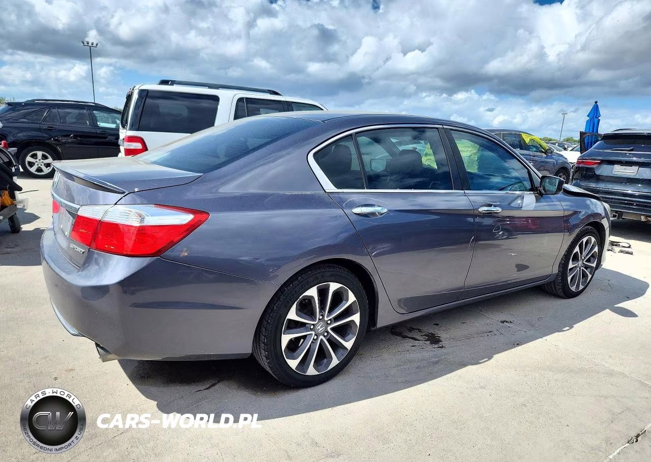 2015 Honda Accord Sport VIN:1HGCR2F51FA267931 - 3