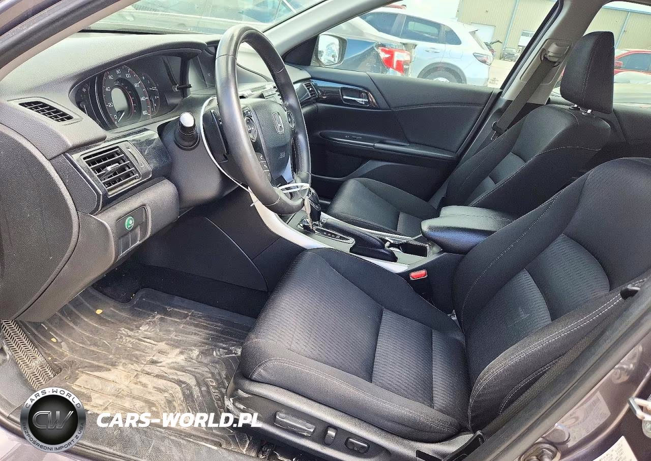 2015 Honda Accord Sport VIN:1HGCR2F51FA267931 - 7