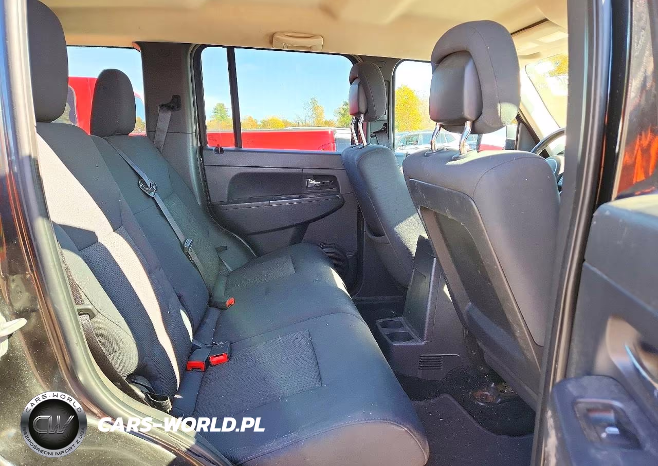 2012 Jeep Liberty Sport VIN:1C4PJMAK6CW205939 - 11