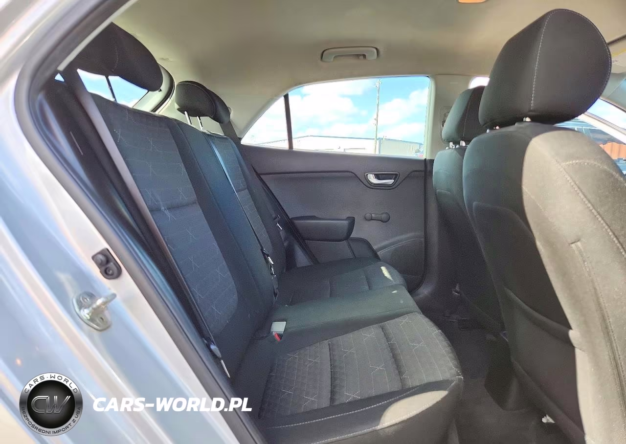 2018 Kia Rio 5-Door Lx VIN:3KPA25AB6JE090257 - 10